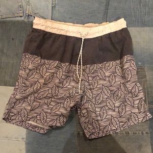 Medium gray leave pattern Goodfellow board shorts